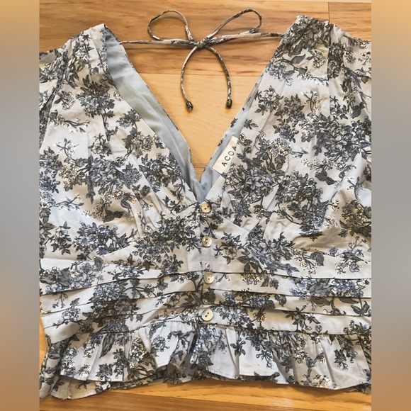 Yllw the Label NWT Never Worn blue floral puff sleeve cropped top Size M - Picture 2 of 10